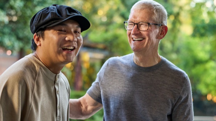 Tim Cook Visits China for the First Time Since Stepping Down as Apple CEO