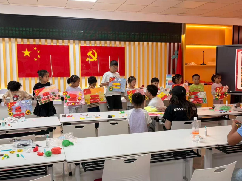 美育润童心 亲子伴成长——径贝开展亲子美学公益课活动
