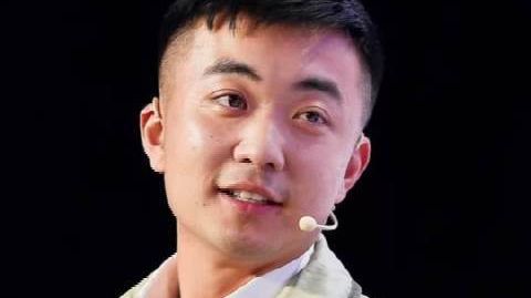 【#业内人士称iPhoneDuo浪费钱#】#Nothing创始人裴宇
