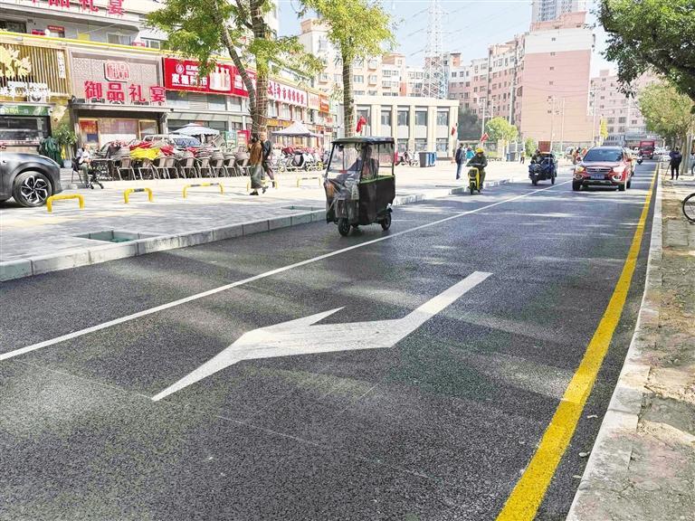 武山路右转专用道建成通车