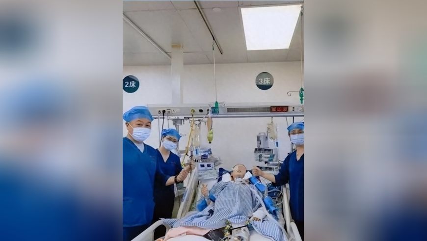27岁女子从35楼坠落奇迹生还，后续来了