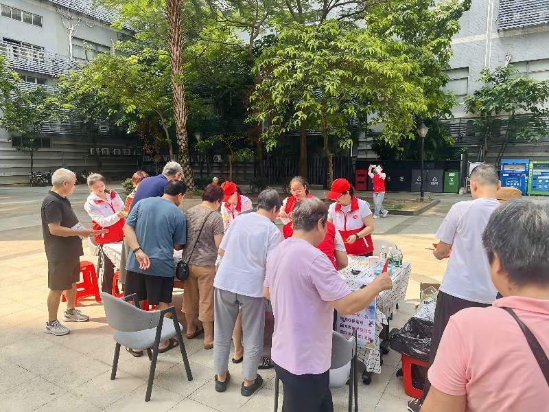 党建引领暖重阳 游园趣享敬老情——共乐社区开展重阳长者游园活动