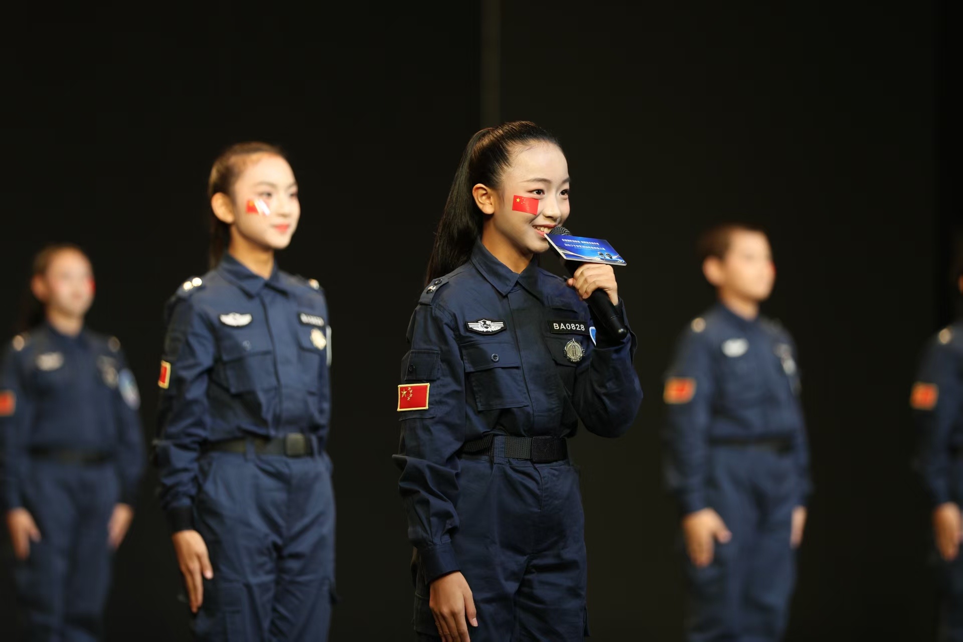 人人都是东道主 诵抒少年家国志——深圳公安举办首届深圳少年警营朗诵大赛