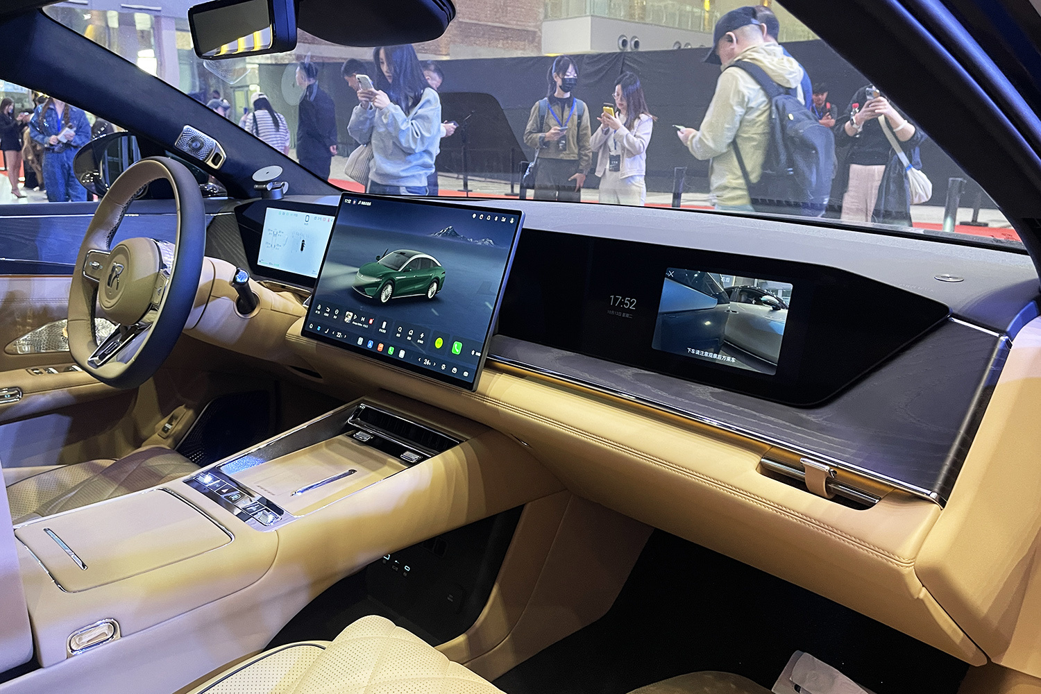 续航破1000km/196项全系标配 比亚迪大汉上市售价23.59万元起