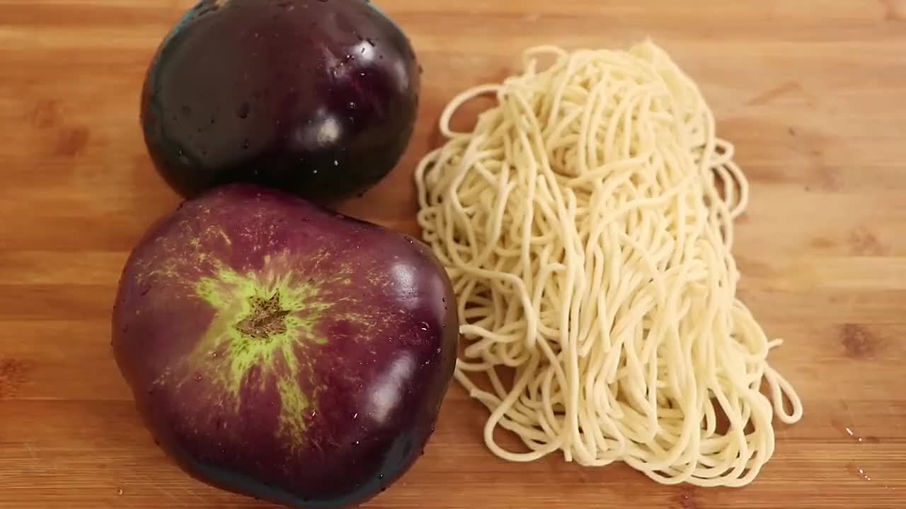 自从学会了茄子焖面做法，我家一周吃5次，一次吃一大碗，特别香