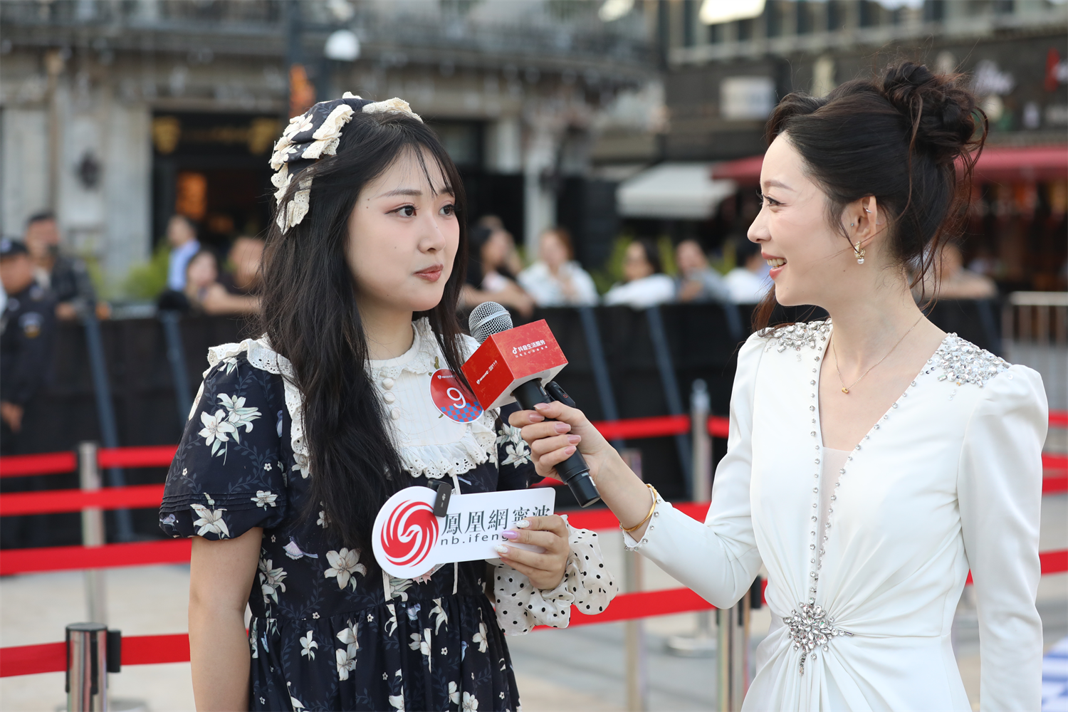 小春电器限时营业!陈小春空降宁波老外滩,宠粉模式开启