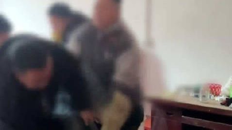谁给了商业机构拘禁权【31岁女子被4名男子凌晨撬窗掳走:谁给了商业机