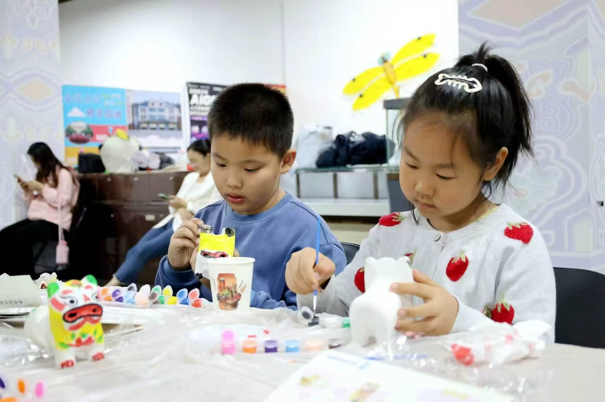 非遗润童心 家风代代传——潍坊滨海区创新开展沉浸式亲子家风实践活动