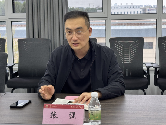 东阿酒厂与东阿慈善总会举行公益合作签约暨捐赠授牌仪式