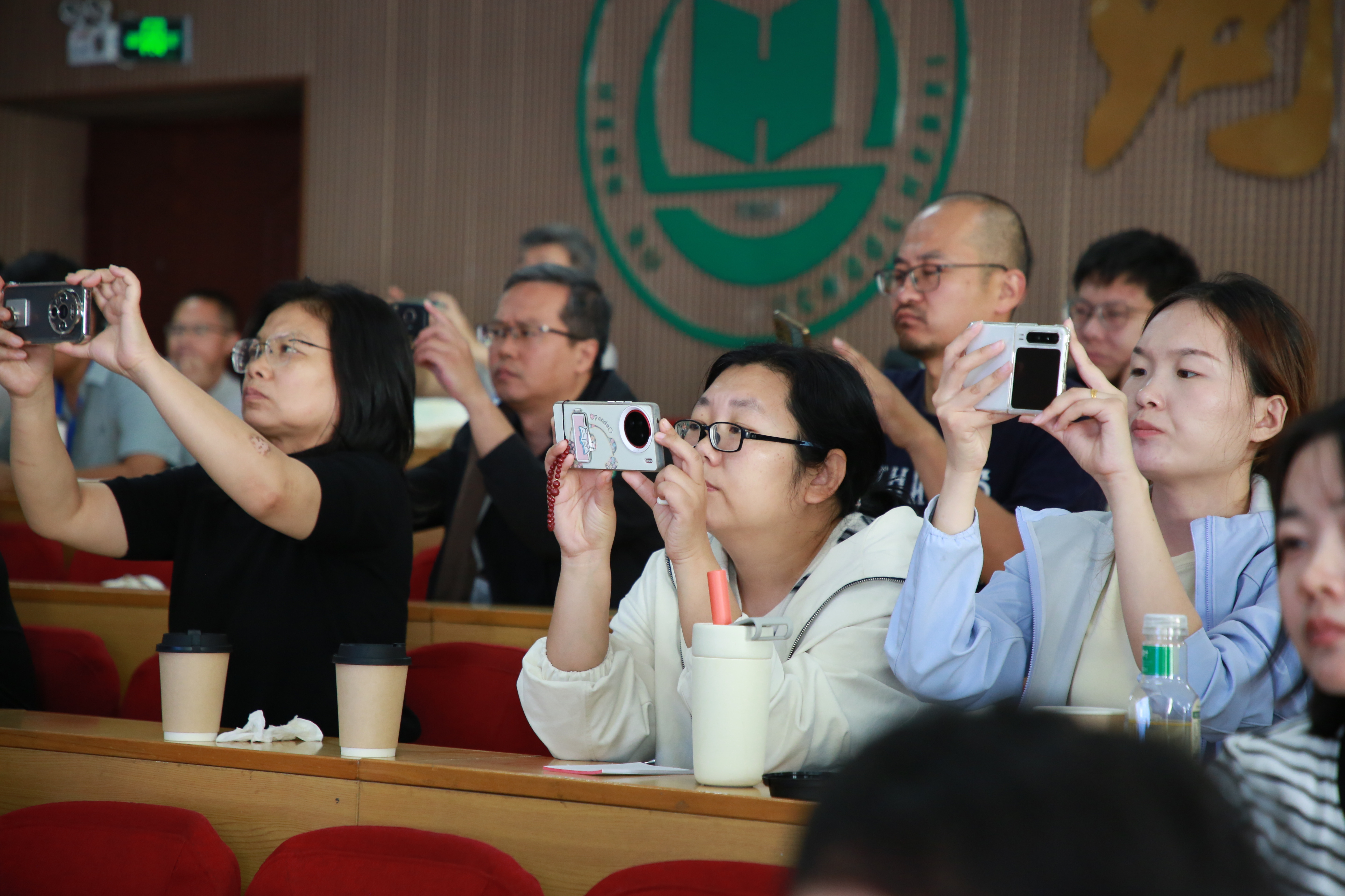 河北省中小学科技教育现场观摩交流活动在衡水中学举办