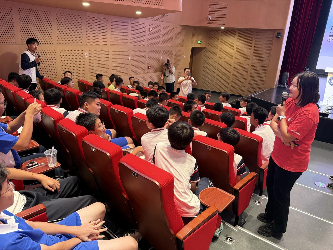 青春健康进校园 护航学子助成长 ——桃源社区联合计生协开展青春健康教育进校园系列活动