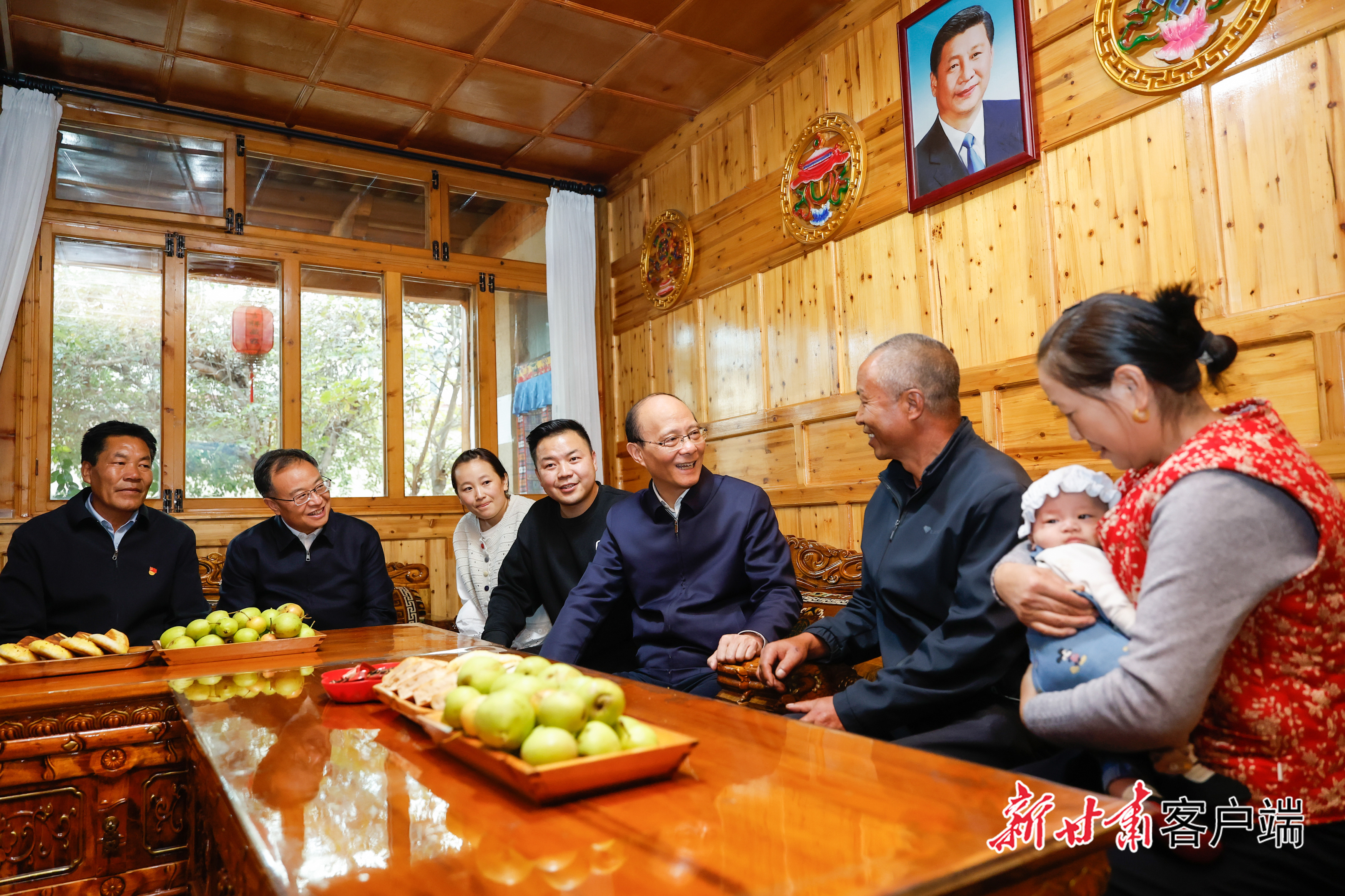 10月17日至19日，省委书记、省人大常委会主任吴晓军在陇南市和甘南州调研。新甘肃&middot;甘肃日报记者　孟捷