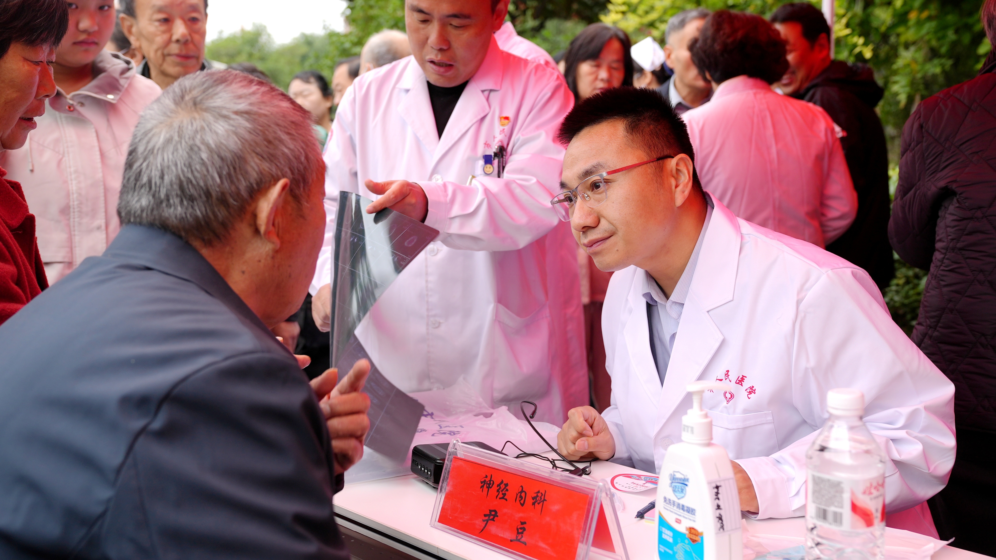 “情系桑梓 健康长三角·界首行”上海专家大型义诊活动顺利举行