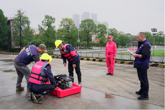 以赛促训砺精兵 实战比武筑防线——武汉市基层应急救援队伍技能大比武举行