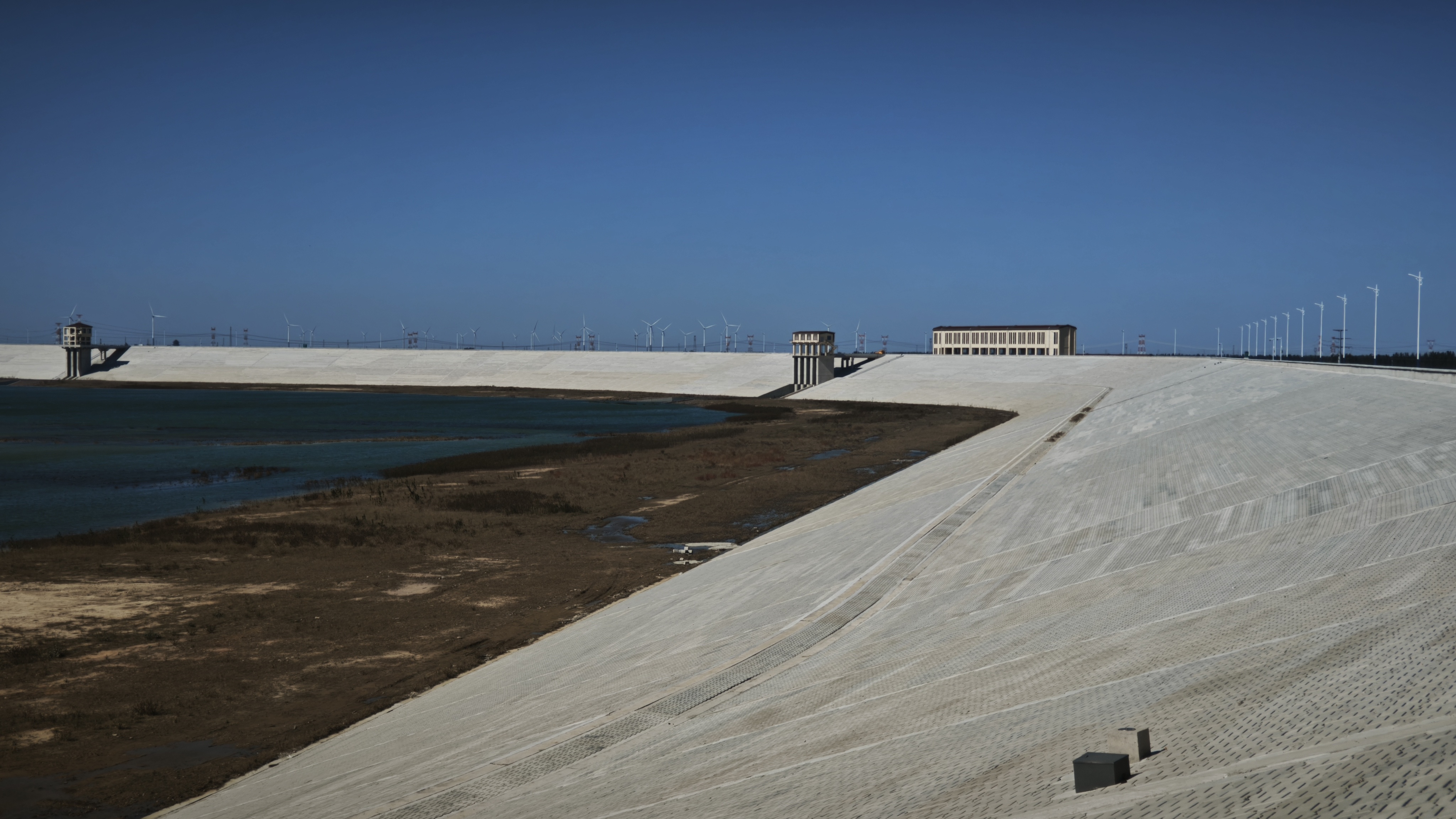 观新时代官路水库建设有感:百年初心照碧水 一库清波润胶莱