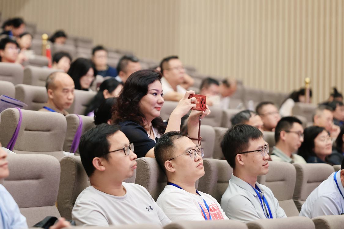 AI时代如何培养创新人才?400余位教育学者在深圳理工展开研讨