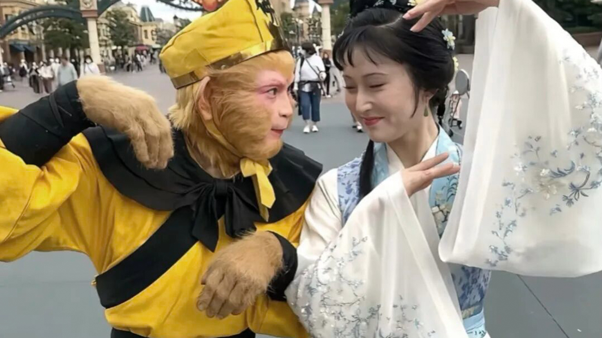 六小龄童回应“圣黛CP”：这样的创意既有意义也很有趣，但也应做好正确引导