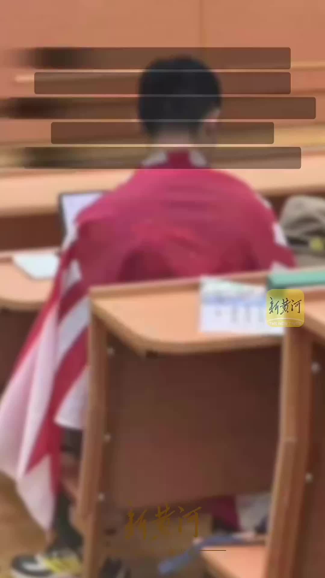 身披旭日旗的中国留学生已被遣返，据知情学生：涉事学生出生于南京，且身为历史专业在读学生