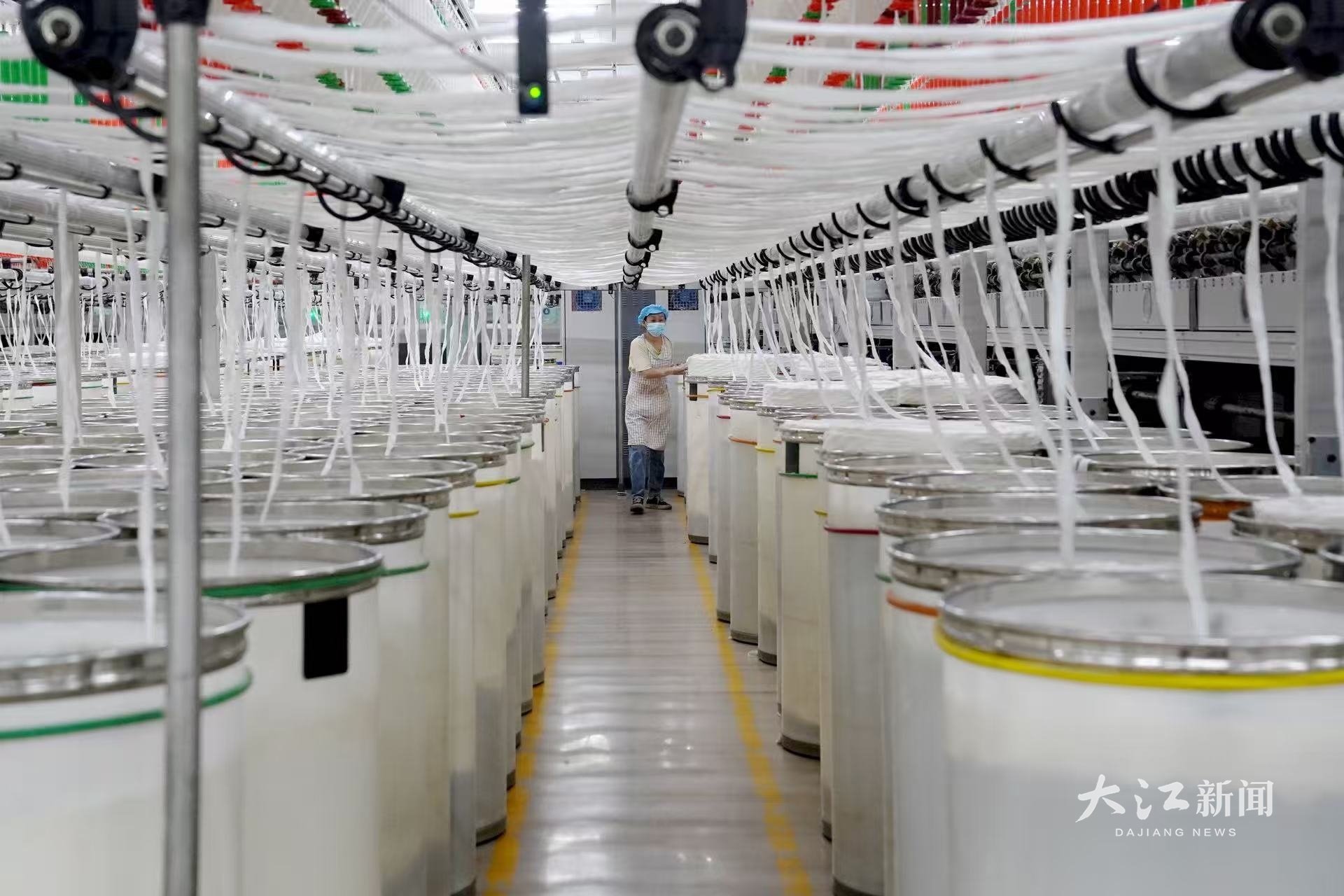 于都县蓬勃发展的纺织业（图片来源于都县融媒体中心）