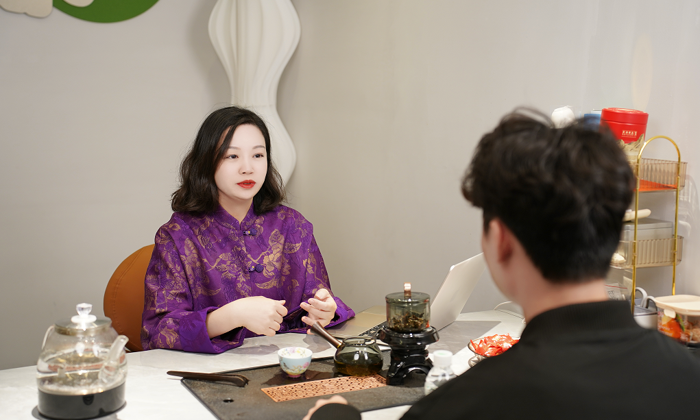 个人IP重构婚恋信任,潮汕苹果姐以匠心探索精品化路径