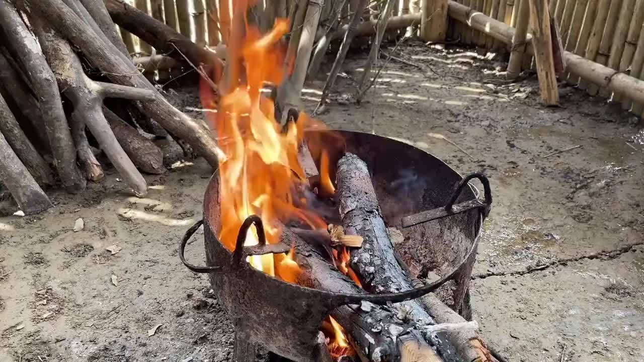 猪身上最便宜的食材，很多人都不敢吃，小伙简单处理一下，真美味