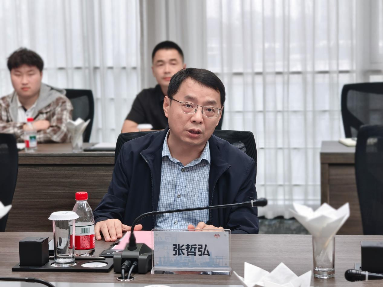 院长助理张哲弘