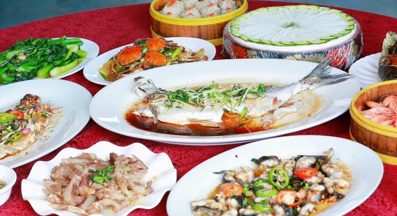 一江盛河鲜,一席承原味——广东《今日岭南》走进佛山三桥市船上河鲜餐厅