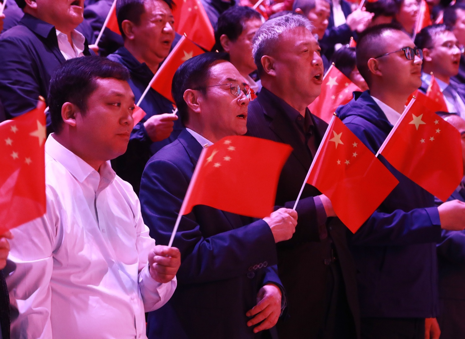 精英集团2026年“感党恩、听党话、跟党走”主题艺术党课——纪念中国工农红军长征胜利90周年活动成功举办