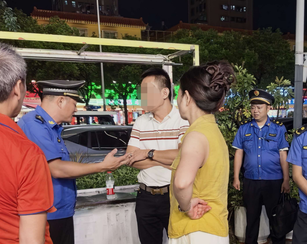整治市容乱象守护城市秩序