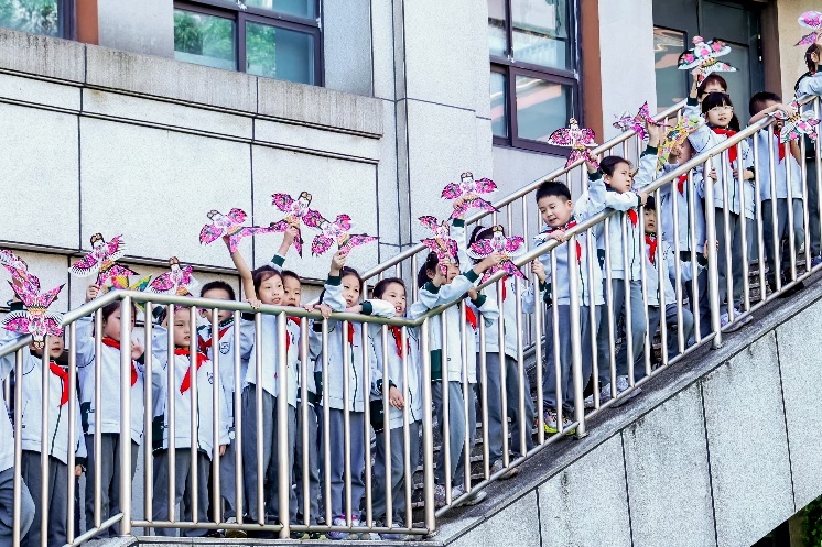 “纸鸢少年”追风逐梦