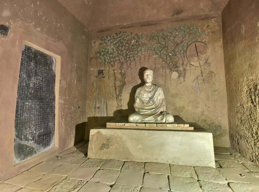 藏经洞内景.png