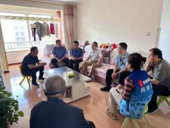 窗帘之约·暖阳守望 | 一扇窗帘一份牵挂,青岛西海岸新区薛家岛街道华顶山路社区守护万家暖阳