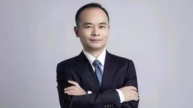 清华教授聂辉华：要对AI征税，因为它不用交社保