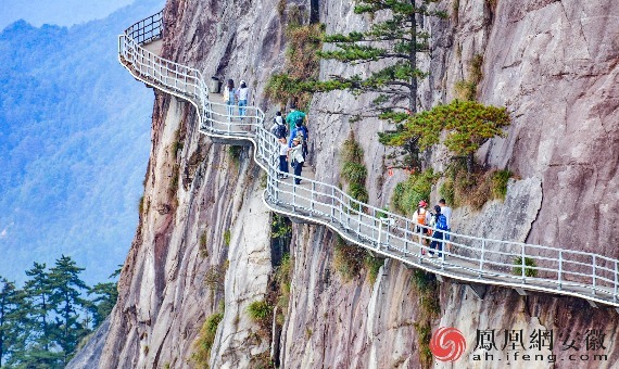 安庆：秋山揽胜寻清趣 错峰出游赏秋景