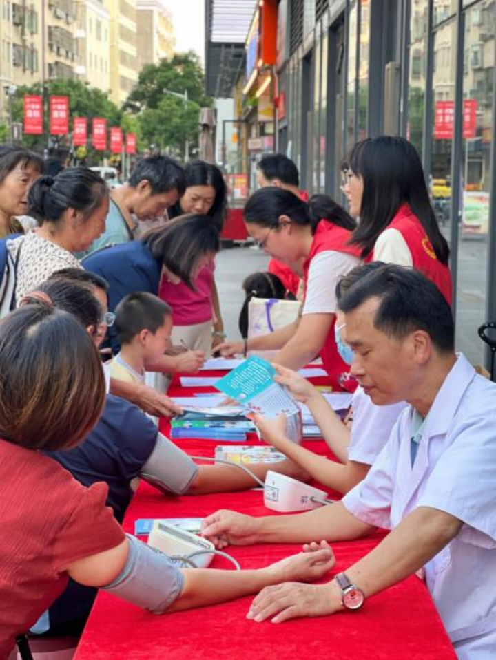 悦纳情绪,心有阳光|西乡乐群+盐田社区联合开展世界精神卫生日主题活动