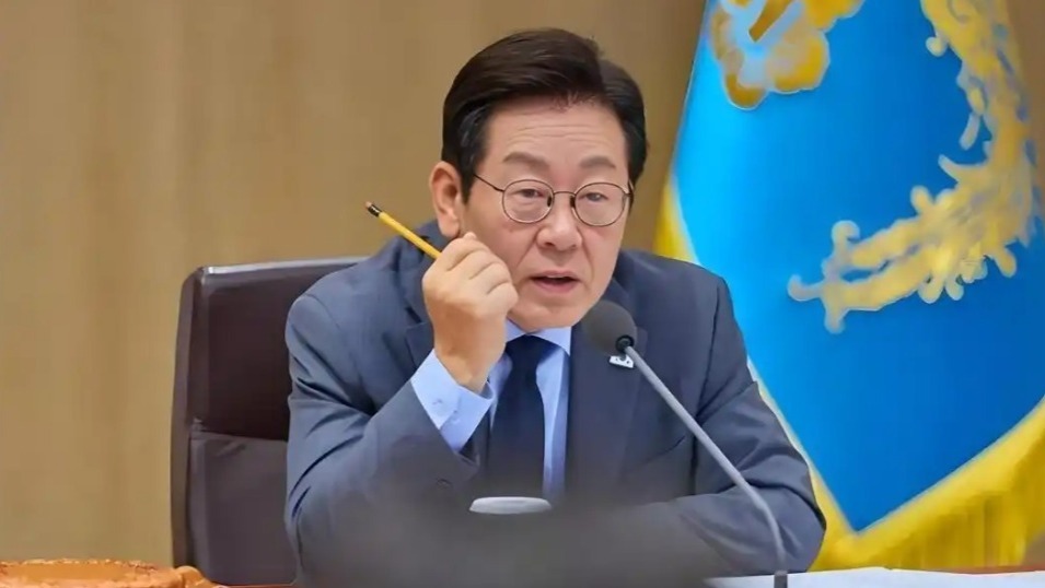 劳动部长做得太好了，李在明当场拍板：发奖金！