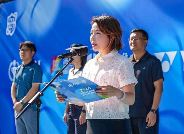 郑洁为比赛致辞