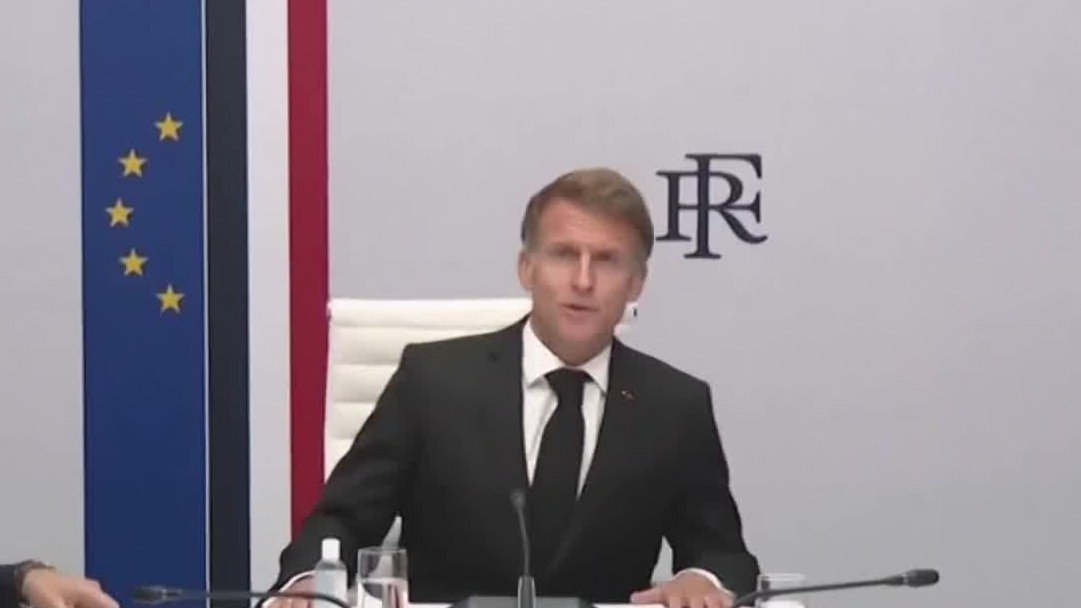 示威风波席卷法国，民生积怨乱局如何平息？马克龙政府提前落幕？