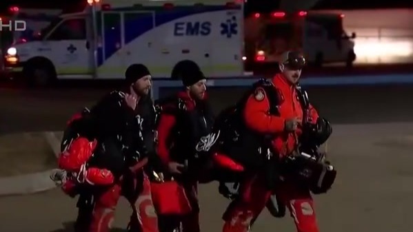 加拿大一军事基地爆炸起火，至少7人死亡