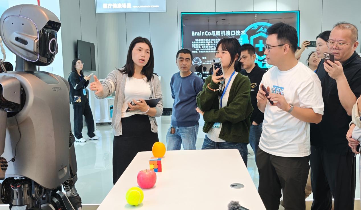 筑强算力底座，育强AI集群！探访九江数字经济发展最前线