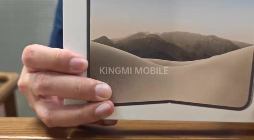 iPhone Duo首个开箱视频提前曝光，折叠新机上市倒计时