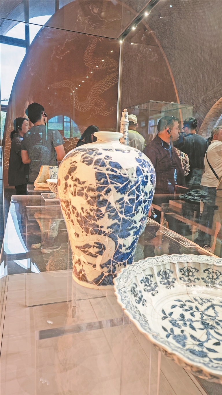 (图为景德镇御窑博物馆展品)