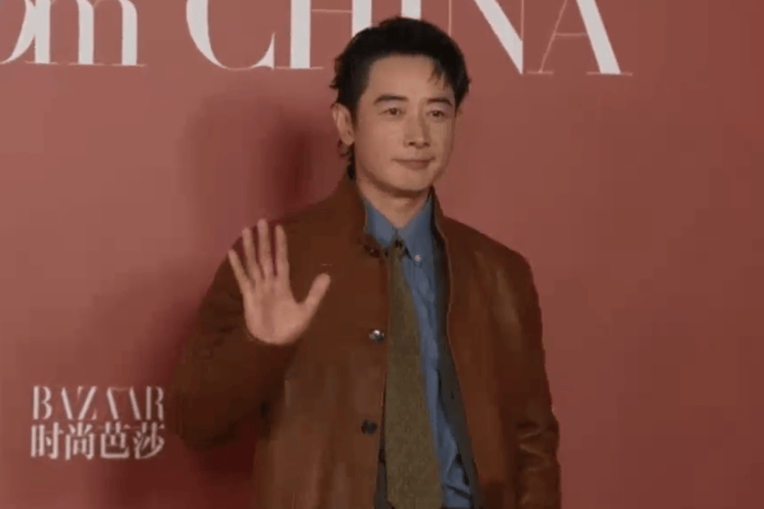 罗晋坦言会每天和老婆唐嫣分享自己动向：你不能人丢了呀