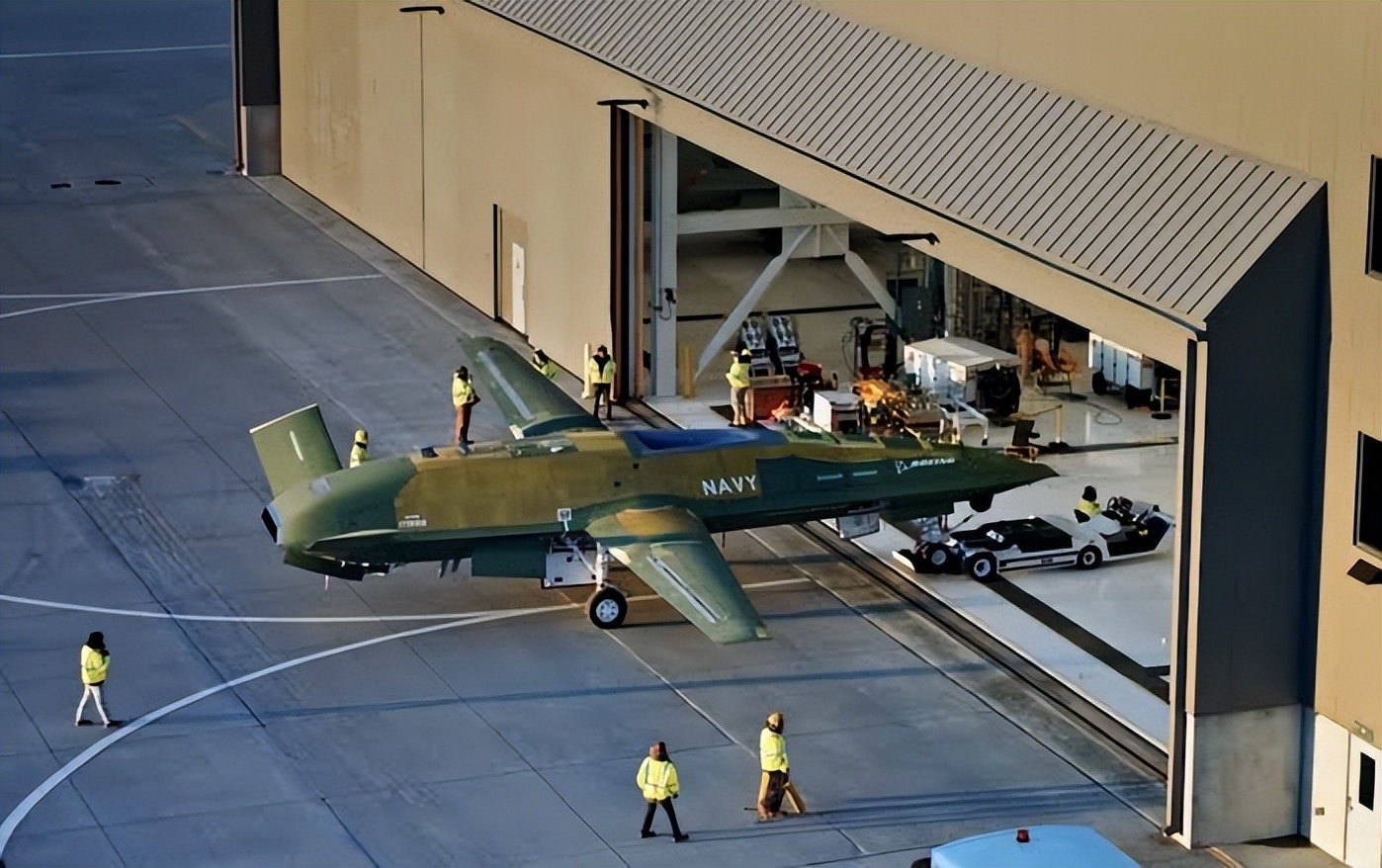 【MQ-25A无人加油机】