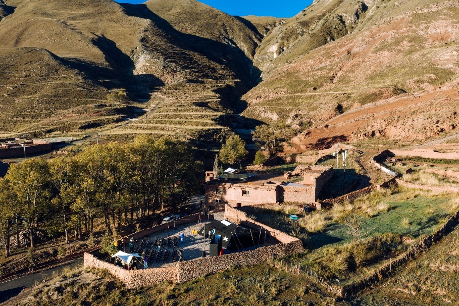 如图片无法显示,请刷新页面