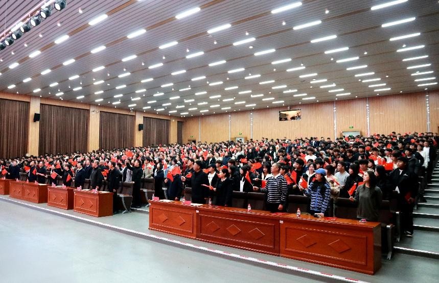 纪念长征胜利90周年暨《长征组歌•红军不怕远征难》交响合唱音乐会举办