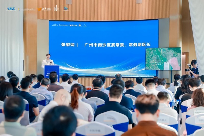 广州市南沙区委常委、常务副区长/张家炳