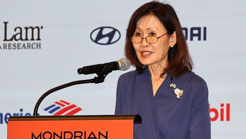 美国驻韩大使米歇尔&middot;斯蒂尔（中文名朴银珠））