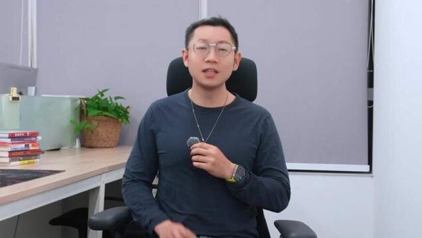 一场维密秀，万亿资本局