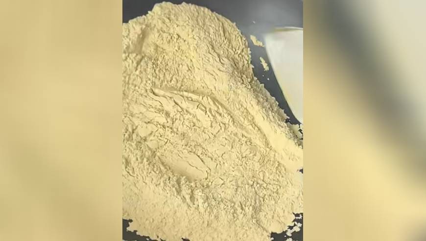 68岁老太太吃完晒炒的面粉，肚子大得不行还跟“小金人”一样，赶紧转给家人别乱吃